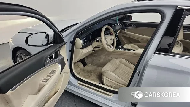 Genesis The New G70 2021 Светло-серебряный цвет из Кореи, фото 2