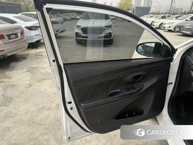 Toyota Vios FS 2021 Белый из Китая, фото 2