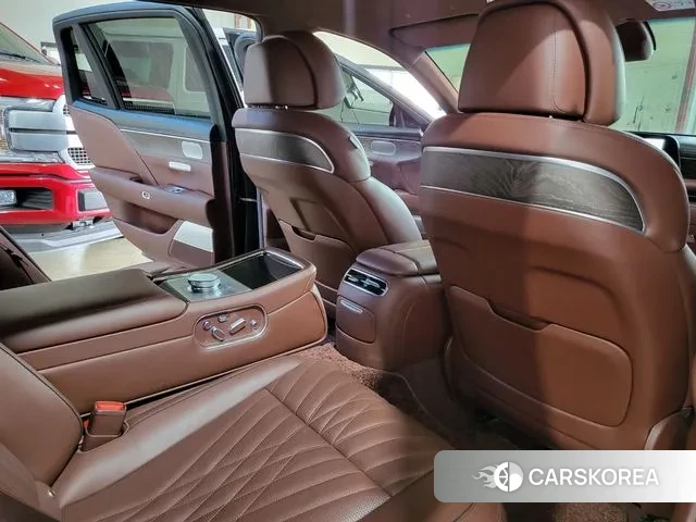 Genesis G90 (RS4) 2022 Темно-зеленый из Кореи, фото 2