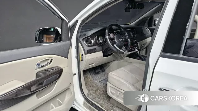 Kia The New Carnival 2020 Белый из Кореи, фото 2