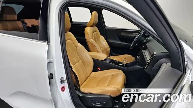 Volvo XC40 2019 Белый из Кореи, фото 2