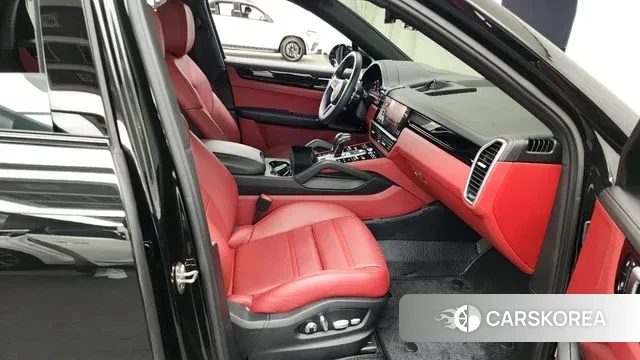 Porsche Cayenne (PO536) 2023 Черный из Кореи, фото 2