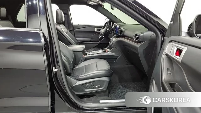 Ford Explorer 6th Generation 2020 Черный из Кореи, фото 2