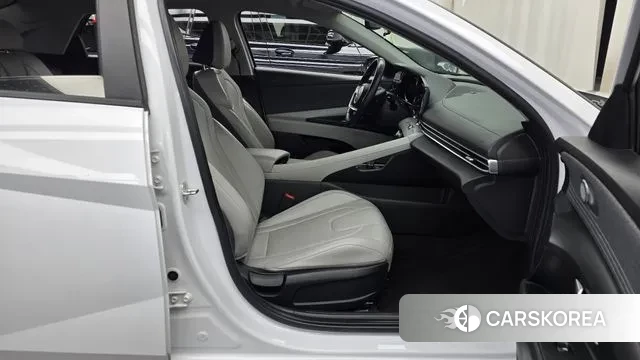 Hyundai Avante (CN7) 2021 Белый из Кореи, фото 2