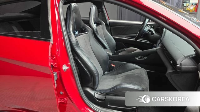 Hyundai Avante (CN7) 2022 Красный из Кореи, фото 2