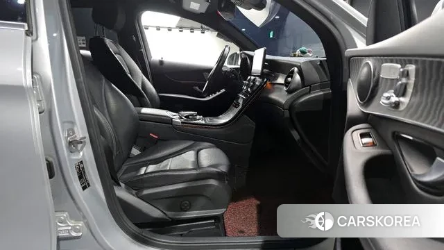 Mercedes-Benz GLC-Class X253 2019 Серебряный из Кореи, фото 2