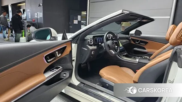 Mercedes-Benz CLE-Class C236 2024 Белый из Кореи, фото 2