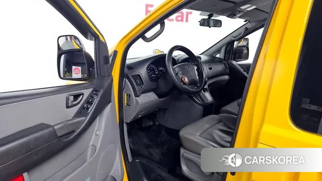 Hyundai The New Grand Starex 2019 Желтый из Кореи, фото 2