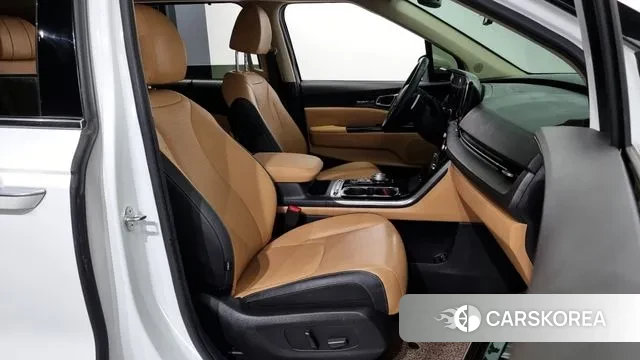 Kia Carnival 4th generation 2023 Белый из Кореи, фото 2