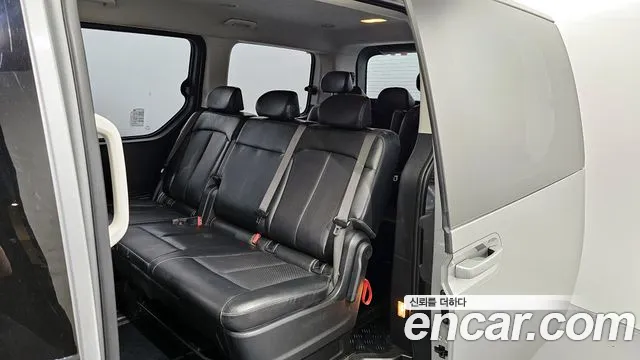 Hyundai Staria 2021 Серебряный из Кореи, фото 2