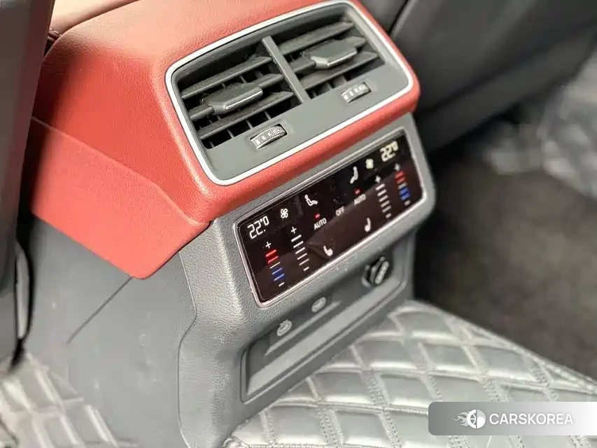 Audi A7L 2024 Черный из Китая, фото 2