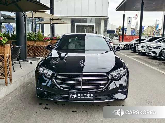 Mercedes-Benz E-class 2024 Черный из Китая, фото 2