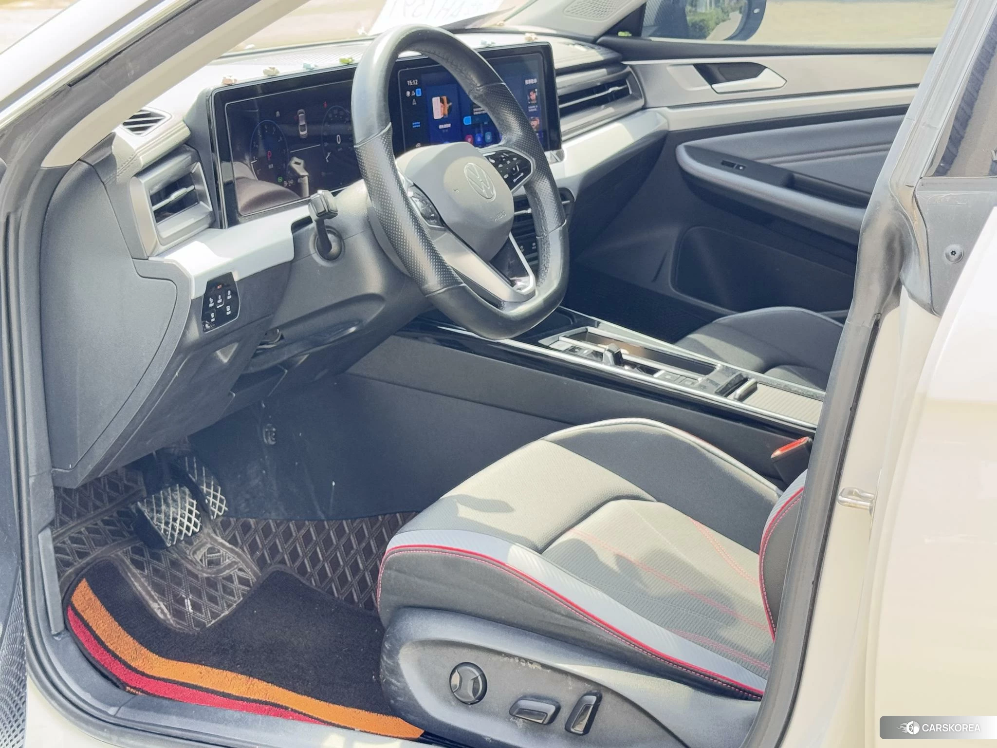 Volkswagen Lingdu 2023 Белый из Китая, фото 2