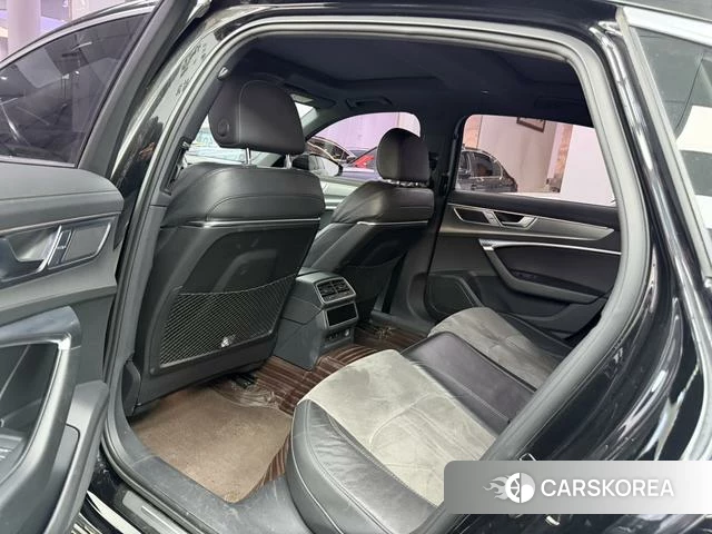 Audi A6L 2022 Черный из Китая, фото 2