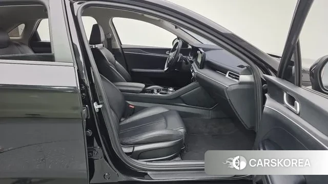 Kia K5 3rd generation 2022 Черный из Кореи, фото 2