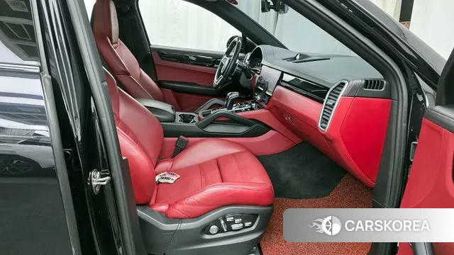 Porsche Cayenne (PO536) 2020 Черный из Кореи, фото 2