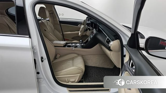 Genesis The New G70 2021 Белый из Кореи, фото 2