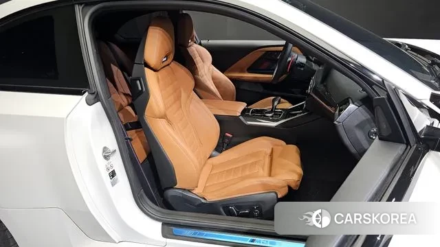 BMW M2 (G87) 2024 Белый из Кореи, фото 2