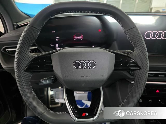 Audi Q5 (80A) 2025 Черный из Кореи, фото 2