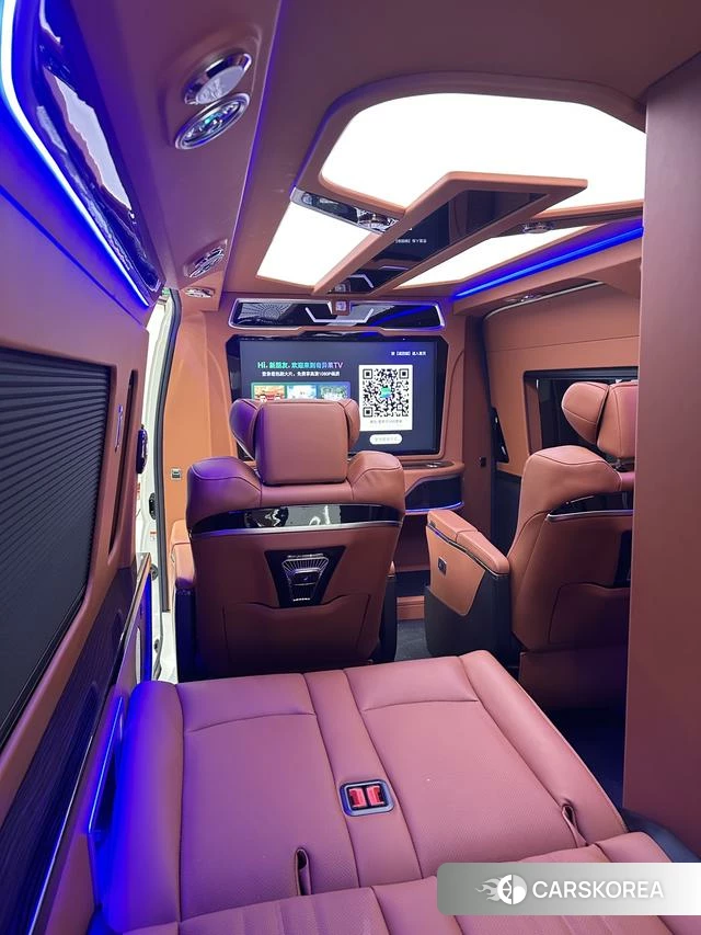 Toyota Hiace 2025 Белый из Китая, фото 2