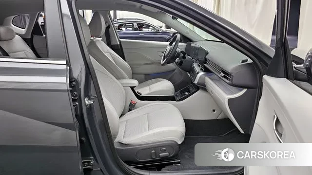 Hyundai Kona (SX2) 2024 Серый из Кореи, фото 2