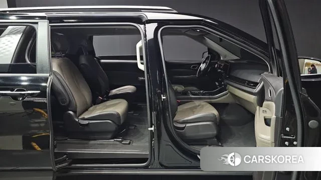 Kia The New Carnival 4th Generation 2024 Черный из Кореи, фото 2