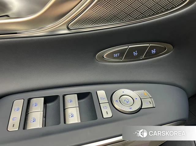 Genesis GV70 2022 Белый из Кореи, фото 2