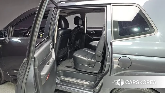 Ssangyong Korando Turismo id 3227015 из Кореи 2