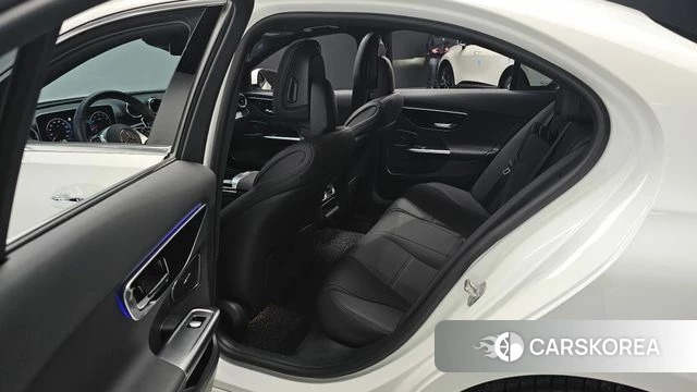 Mercedes-Benz C-Class W206 2024 Белый из Кореи, фото 2