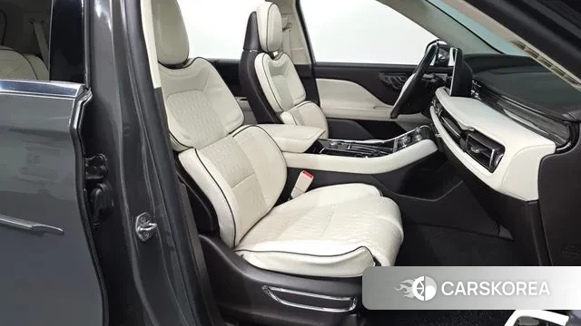 Lincoln Aviator 2nd generation 2020 Серый из Кореи, фото 2