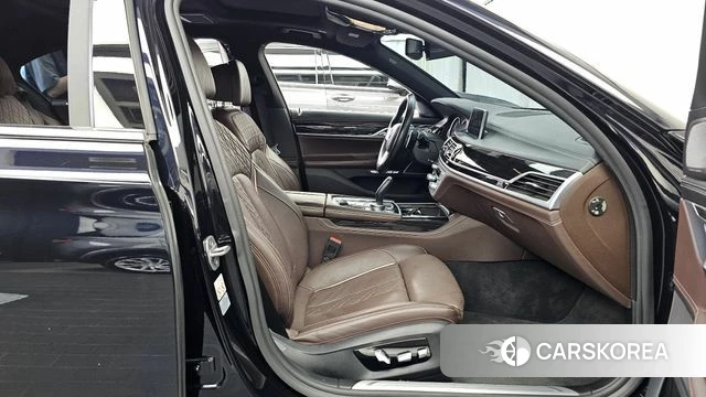 BMW 7 Series (G11) 2018 Синий из Кореи, фото 2