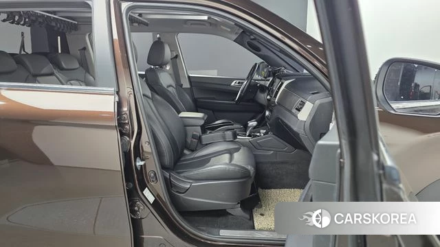 Ssangyong Rexton Sports 2018 Коричневый из Кореи, фото 2