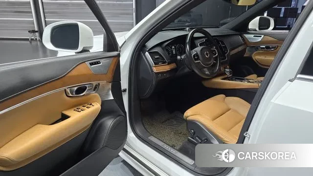 Volvo XC90 second Generation 2019 Белый из Кореи, фото 2