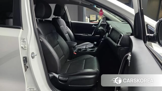 Kia Sportage The Bold 2021 Белый из Кореи, фото 2