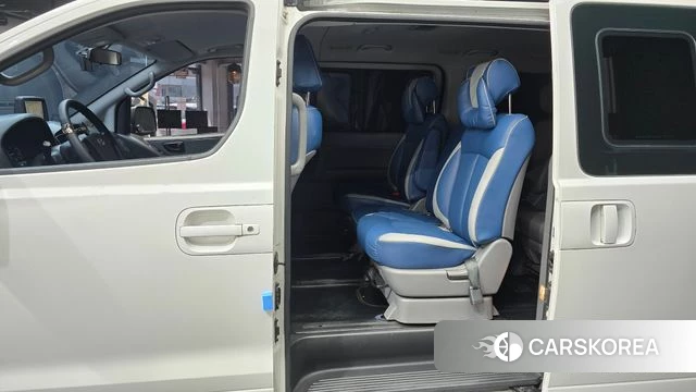 Hyundai Grand Starex 2018 Белый из Кореи, фото 2