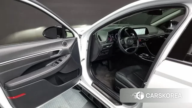 Hyundai Sonata (DN8) 2022 Белый из Кореи, фото 2