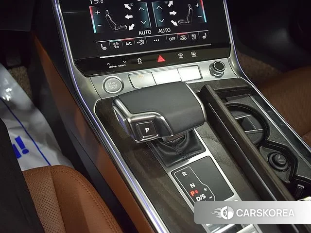 Audi A6 (C8) 2020 Синий из Кореи, фото 2