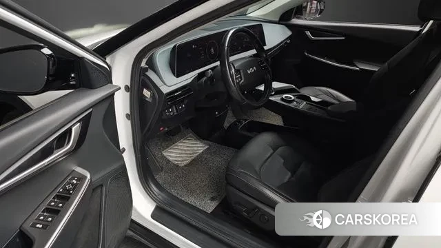 Kia EV6 2022 Белый из Кореи, фото 2