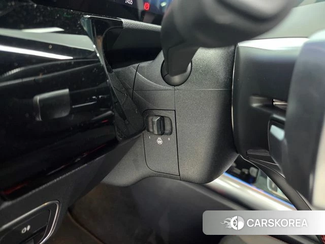 Mercedes-Benz GLA - Class H247 2025 Белый из Кореи, фото 2