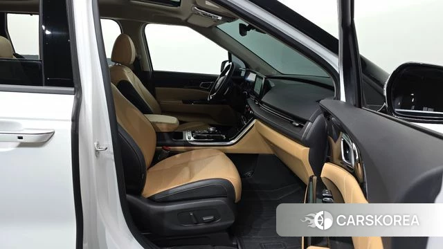 Kia Carnival 4th generation 2023 Белый из Кореи, фото 2