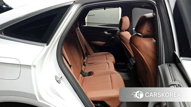 Audi Q5 (FY) 2023 Белый из Кореи, фото 2