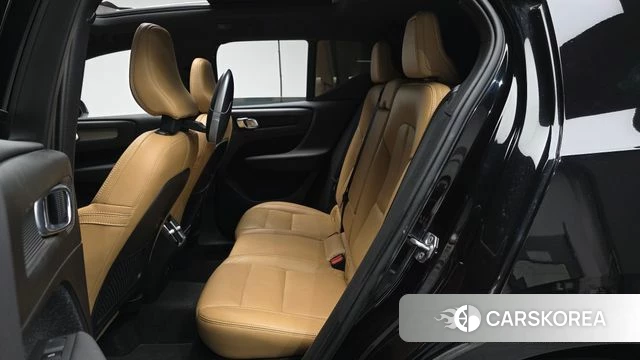 Volvo XC40 2019 Черный из Кореи, фото 2