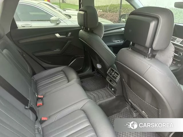 Audi Q5L 2023 Белый из Китая, фото 2