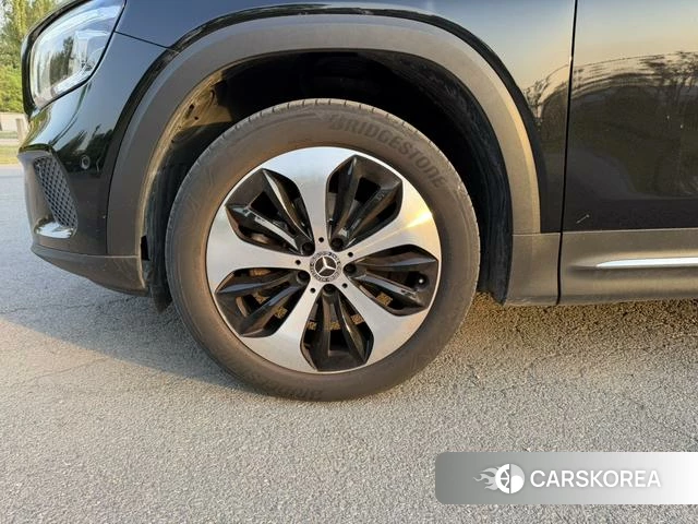Mercedes-Benz GLB 2021 Черный из Китая, фото 2