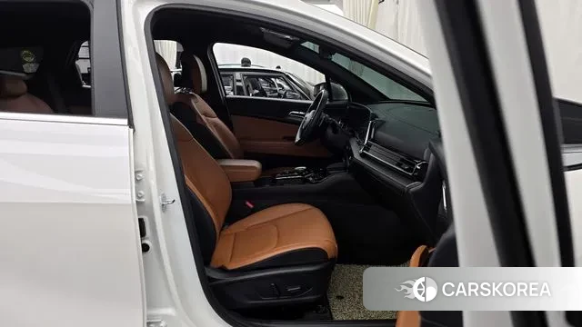 Kia Sportage 5th Generation 2023 Белый из Кореи, фото 2