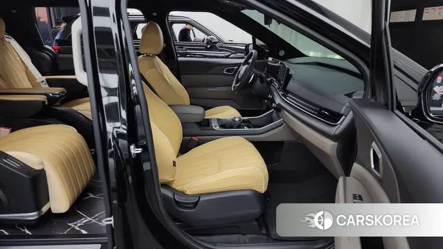 Kia The New Carnival 4th Generation 2024 Черный из Кореи, фото 2