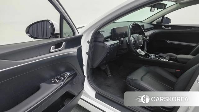 Kia The New K5 3rd generation 2024 Белый из Кореи, фото 2
