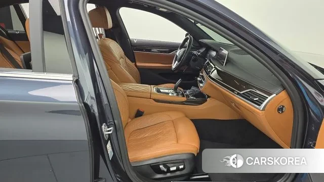 BMW 7 Series (G11) 2019 Серый из Кореи, фото 2