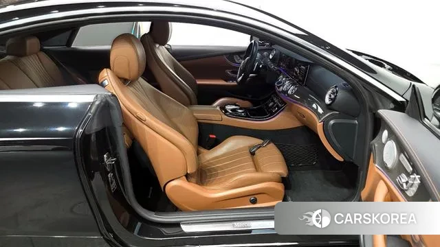 Mercedes-Benz E-Class W213 2019 Черный из Кореи, фото 2