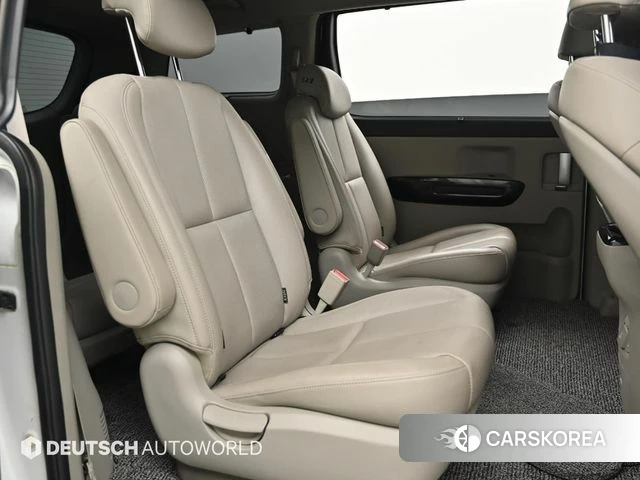 Kia The New Carnival 2018 Белый из Кореи, фото 2